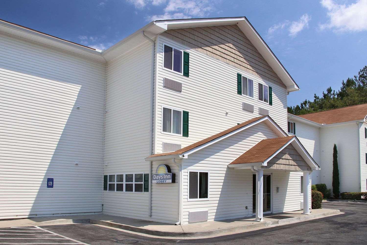 Red Roof Inn I-95 North Brunswick Дариен Екстериор снимка